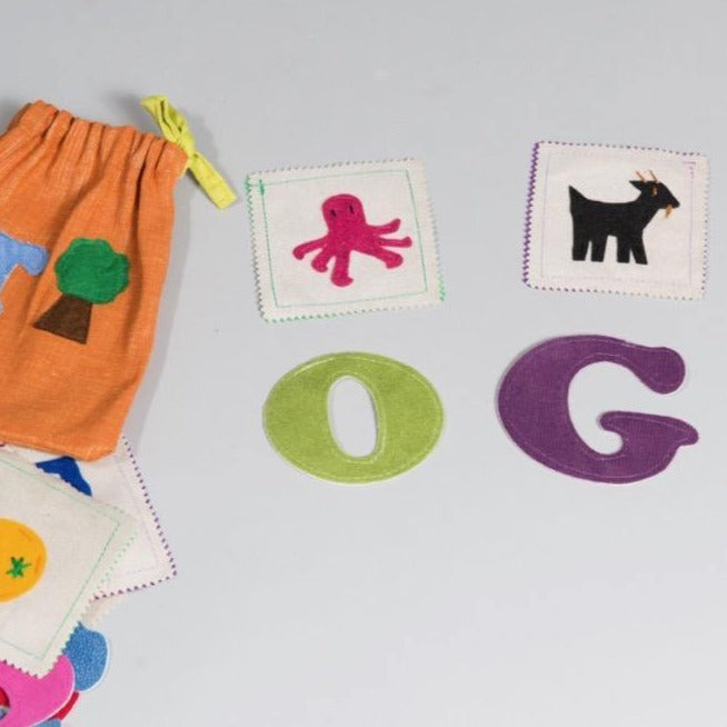 English Sounds Bag - Child's Cup Full