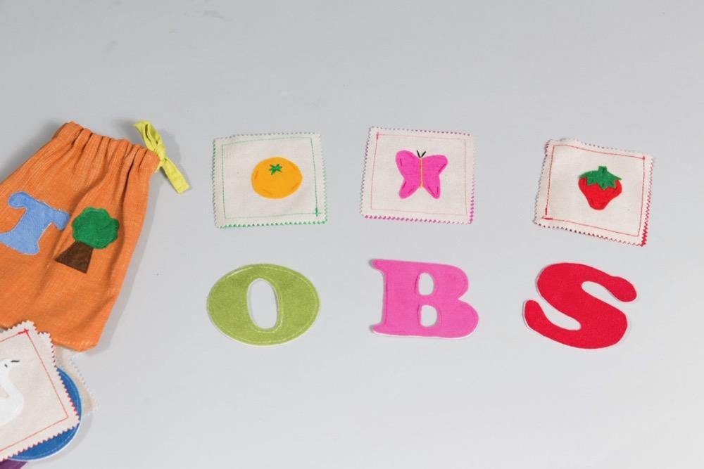 English Sounds Bag - Child's Cup Full