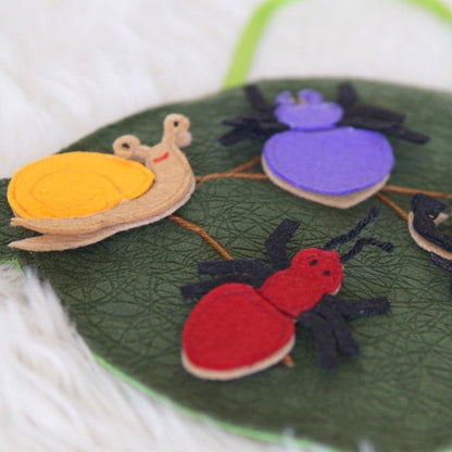 Crawling bugs assembly kit - Child's Cup Full