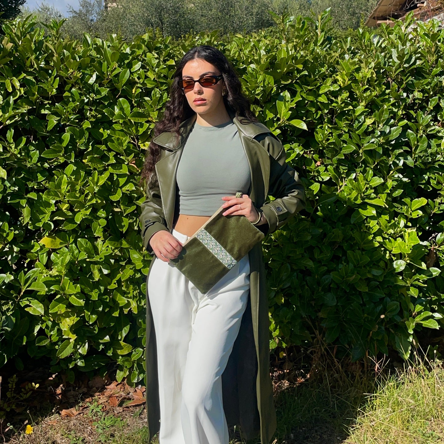 Tatreez Velvet Clutch - Green